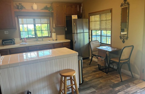 Newhall Apartment | Unique and tranquil Country Cottage minutes from civilization