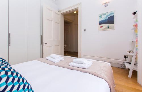 Lancaster Gate Apartment | Unique Bright Apartment with Private Balcony