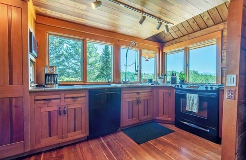 Tetonia House | Unique Cabin Escape with Majestic Teton Backdrop