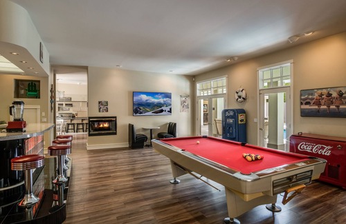 Sandpoint House | Unique downtown Sandpoint estate with hot tub!