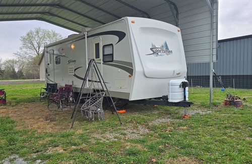 Randolph County House | Unique Farm Stay and Petting Zoo!