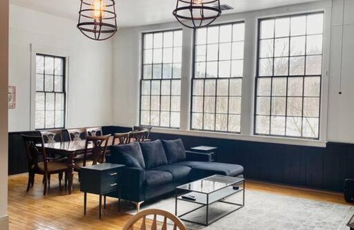 Chester House | UNIQUE/HISTORIC STAY IN AN 1874 ERA SCHOOLHOUSE!!!