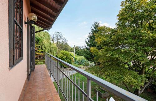 Nebbiuno Villa | Unique Lake View In Green Park