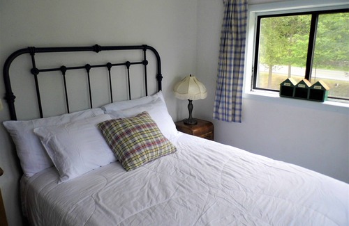 Ticonderoga House | UNIQUE LAKEFRONT DESTINATION with Four Seasons of Adirondack Adventure