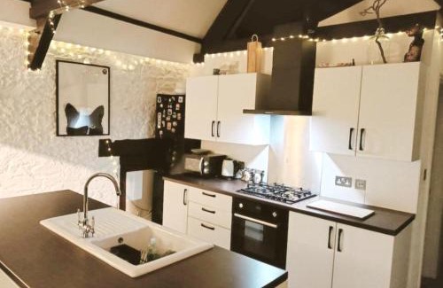Plymouth Apartment | Unique, quirky, historic 400 year old appartment