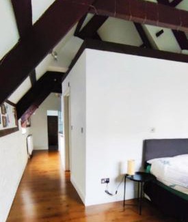 Plymouth Apartment | Unique, quirky, historic 400 year old appartment