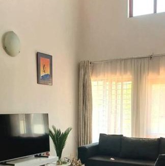 Lone Hill Apartment | Unique Stay- 1km to Monte Casino