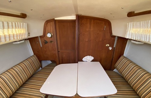 Old Towne Boat Rental | Unique Stay Amazing Views on the Water-Travels Located in San Pedro 10-10--12-30