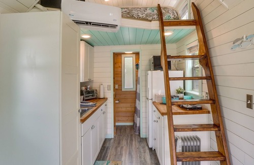 Umatilla Apartment | Unique Stay: Tiny Beach Home By Ocala Nat'l Forest