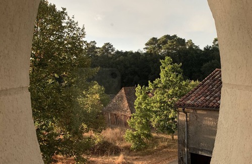 Douzillac House | Unique Traditional French Farmhouse with private pool in rural Dordogne