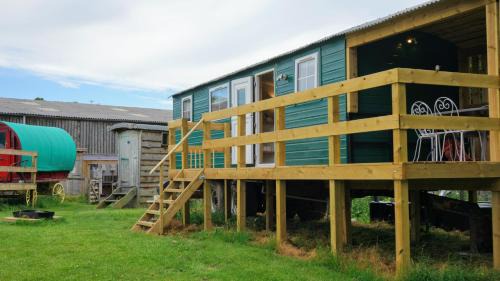 Hawick House | Unique Upcycled Straw Trailer Westcote