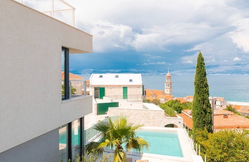 Sutivan Villa | Unique Villa Gallery Sutivan, pool & sauna, sea view, near center, outdoor grill