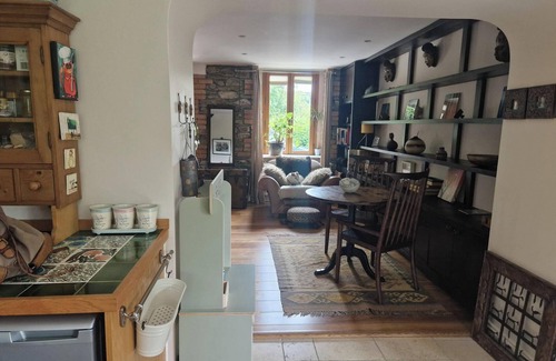 Barranisky Cottage | Uniquely designed cosy 2-bedroom cottage in Tinahely