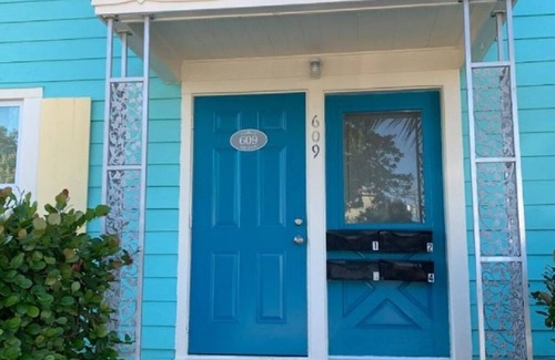 Lake Worth Apartment | Unit #1 - 2 blocks to Downtown Lake Worth Beach