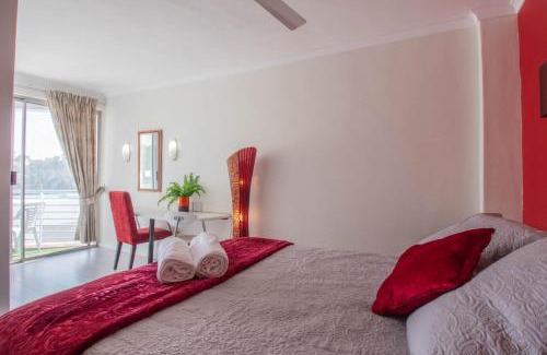 Strand Apartment | Unit 62 Peninsula Bay