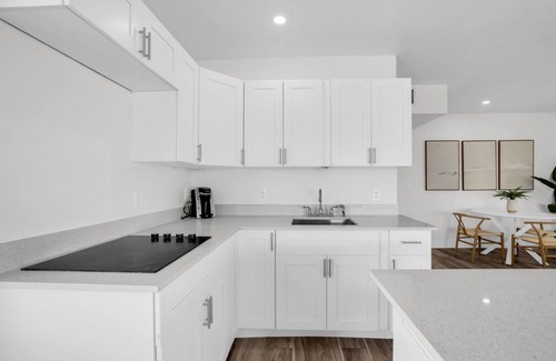 Palm Beach Shores Condo | Unit 9 Pelican Oceanfront 2 Bed 2 Bath Private Condo