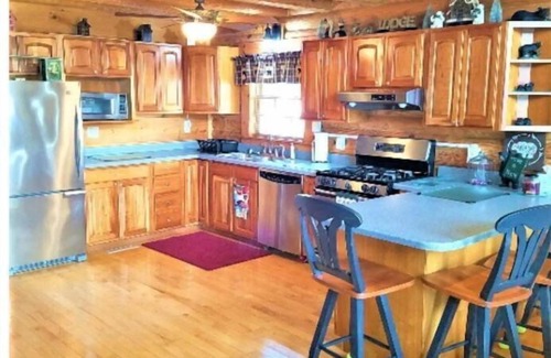 Bass Lake House | Unity Log Cabin on Bass Lake