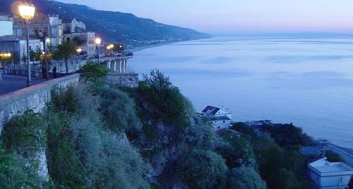 San Lucido Apartment | Uno Spettacolo Della Natura, Modern Style
