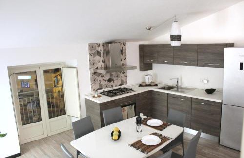San Lucido Apartment | Uno Spettacolo Della Natura, Modern Style