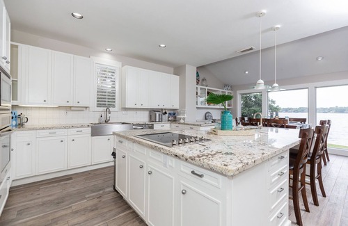 April Sound House | Unobstructed open water lake house for friends & family fun w/Tesla charger