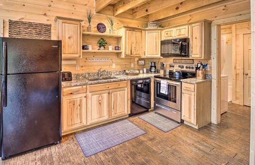 Newnata Cabin | Unplug by Greers Ferry Lake: Cabin w/ Views!