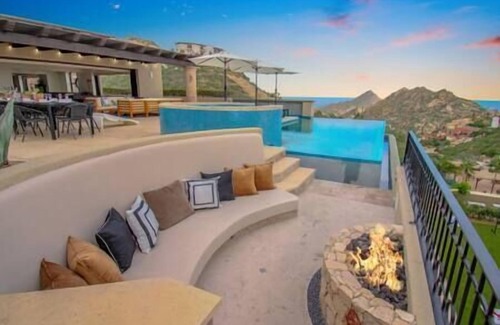 Pedregal House | Unreal Views & Plenty of Fun in Pedregal