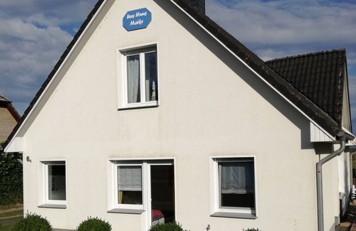 Hohenkirchen Apartment | Uns Huus Maike quiet, cozy vacation apartment on the Wohlenberger Wiek