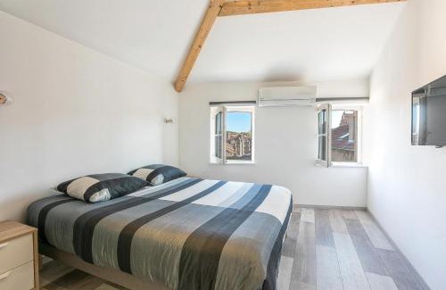 Metz-Centre – Ancienne Ville Apartment | UnSejourAmetz-fr Meublés Ossons du T2 au T4 avec parking,