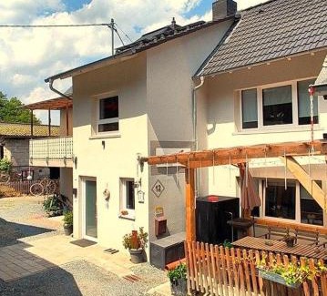 Kransberg House | Unterkunft4You-Ferienhaus-Zum-Burgfried