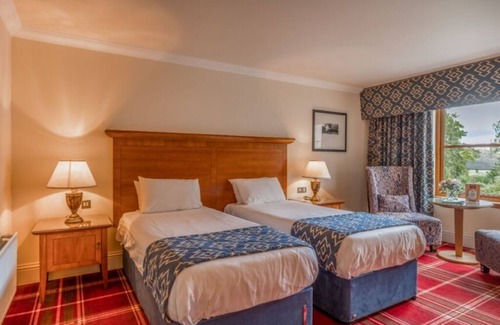 Nairn Hotel | Unwind in Nairn | Steps from Golf, Castles & Stunning Coastal Walks