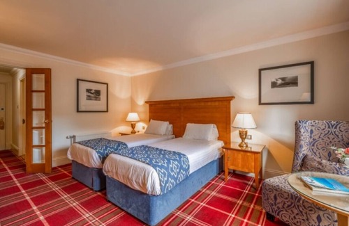 Nairn Hotel | Unwind in Nairn | Steps from Golf, Castles & Stunning Coastal Walks