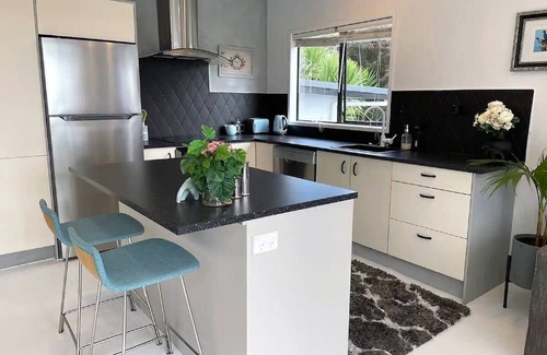 Torbay House | Unwind @ Torbay Beach House