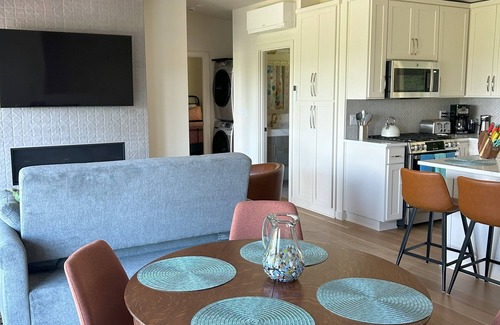 Eugene Apartment | UO Apt perfect for 2 to 6