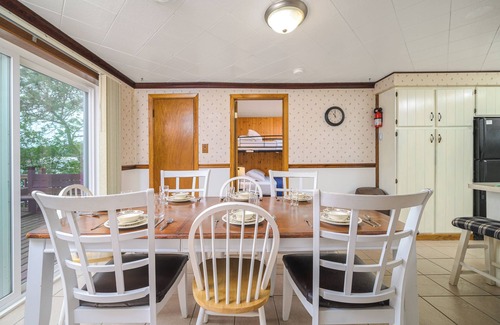 Rumely House | UP Sunrise Cottages #1 - Family Friendly Resort