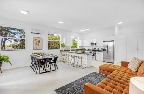 Allapattah House | Up to 12 Guests! Modern villa near Wynwood