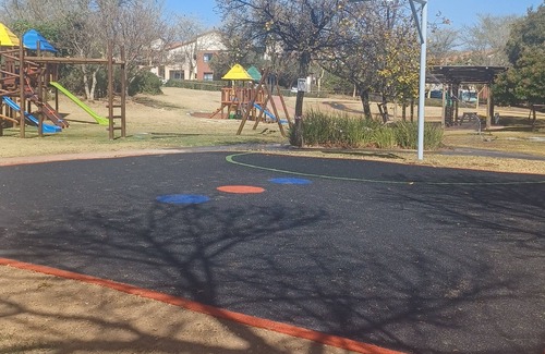 Greater Johannesburg Metropolitan Area Apartment | Upbeat appartment