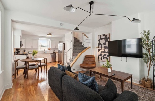 Manayunk House | Updated Corner Rowhome with Parking, Sleeps 8