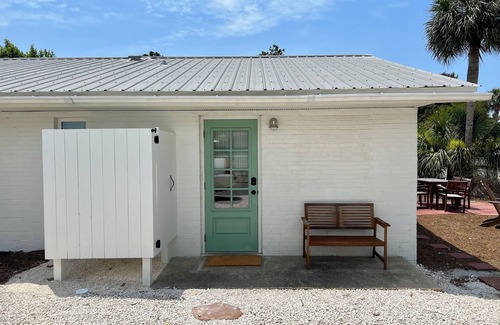 Santa Rosa Beach House | Updated Cottage on 30A, Short Walk to Beach