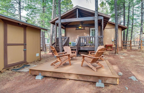 Pinetop Cottage | Updated Deck & Fireside Table: Pinetop Cottage