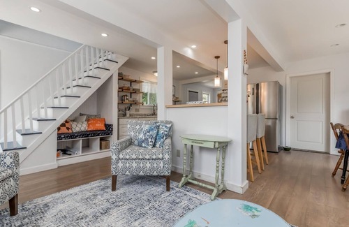 Long Island Cottage | Updated Long Island Maine Cottage