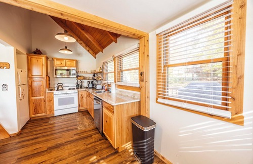 Davis Cabin | Updated Perfectly Located in Canaan Valley