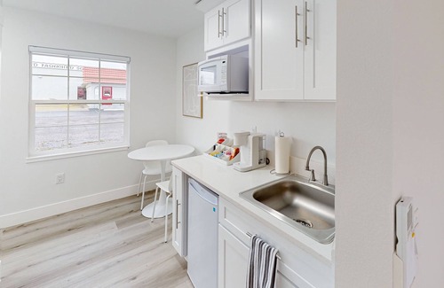 Soap Lake Cabin | Updated retreat with kitchenettes, on-site laundry, private patio, & central AC