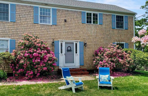 South Harwich House | Updated Steps to Beach Water Views AC WiFi Summer Wind