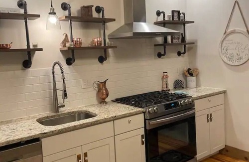 Berwick Apartment | Updated stylish large historic unit