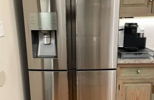 Berwick Apartment | Updated stylish large historic unit