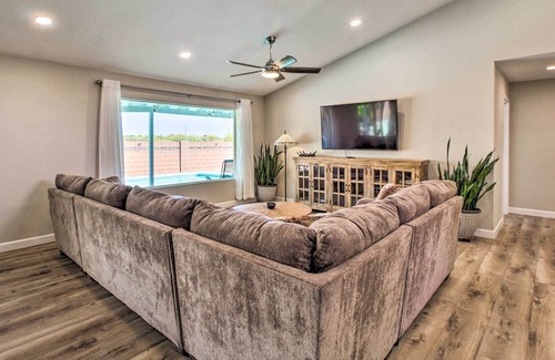 South Harrison House | Updated Tucson Home w/ Pool, Grill, Mtn Views