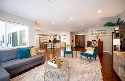 Rainbow Park House | Updated, very private, very large, luxurious oasis