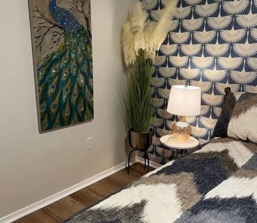 South Pensacola House | Upgraded Midcentury 3 BDR Home Downtown Pensacola