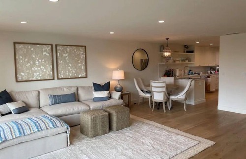 Montecito House | Upgraded Montecito Beach Condo