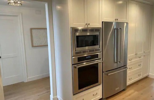 Montecito House | Upgraded Montecito Beach Condo